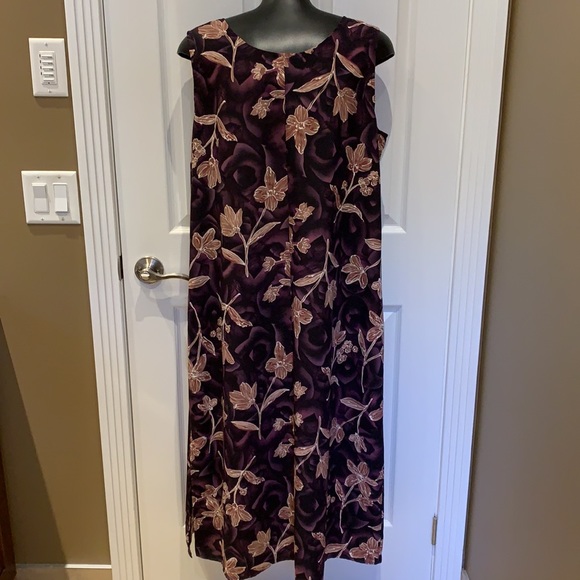 Pretty floral long sleeveless dress - Picture 4 of 7